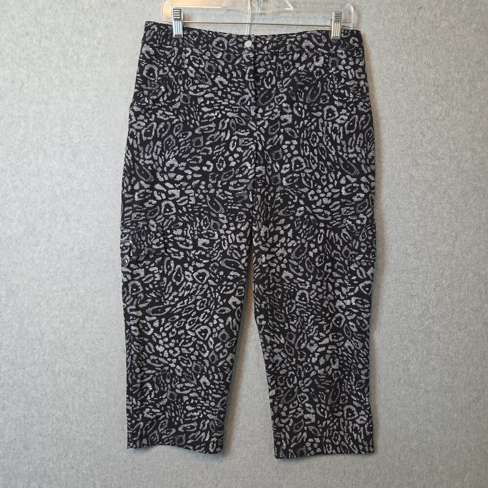 Chico's Zenergy Black Monochrome Leopard Print Crop Pants Size 1 US Med Stretch